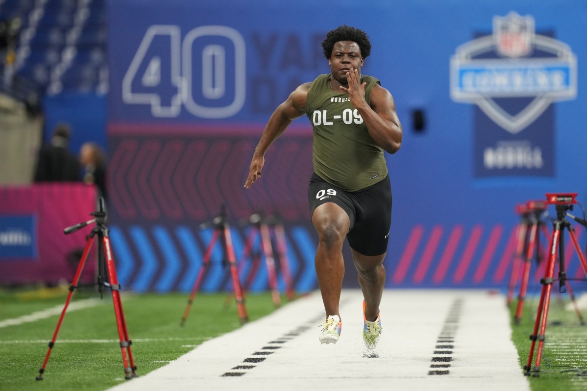 Pittsburgh defensive tackle Calijah Kancey